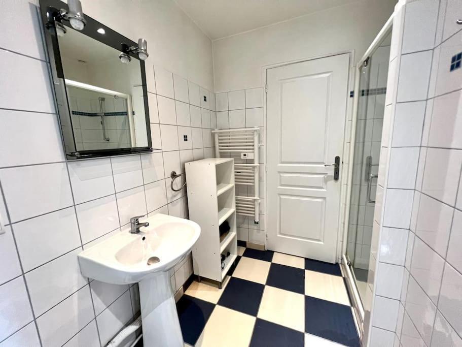 Joli Appartement En Centre Ville Bagnères-de-Bigorre Exteriér fotografie